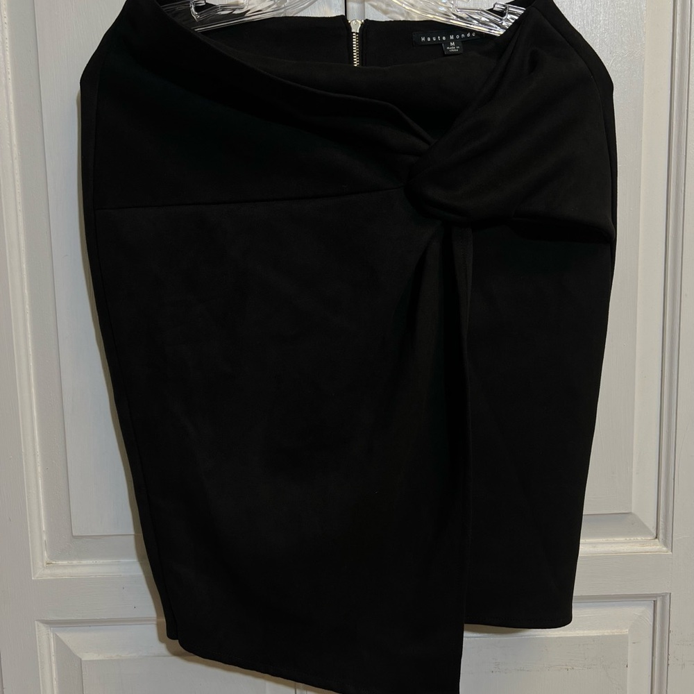 Black Skirt by Akris Punto Size M